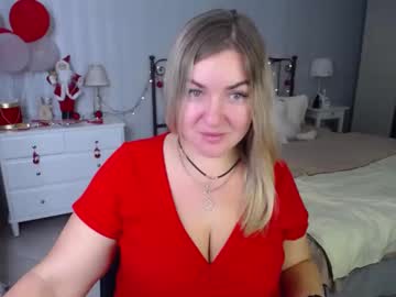 Notyourberrry Chaturbate stream image from December 18, 2024