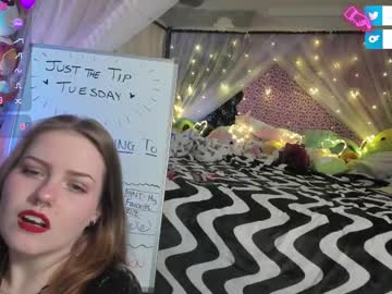 Pawggoddess778 Chaturbate stream image from December 18, 2024