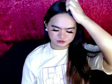 Shimilove Chaturbate stream image from December 18, 2024