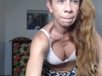 Anthonela123 Chaturbate stream image from December 18, 2024