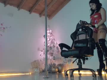 Aurabonett Chaturbate stream image from December 18, 2024