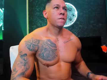 Massimowalton2 Chaturbate stream image from December 18, 2024