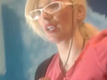 Sexyeni Chaturbate stream image from December 18, 2024