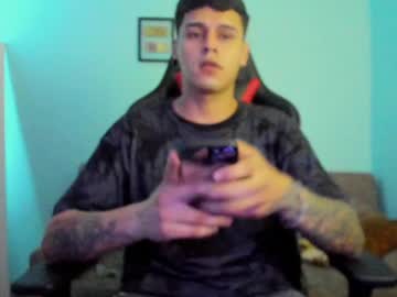 Dage_19 Chaturbate stream image from December 18, 2024