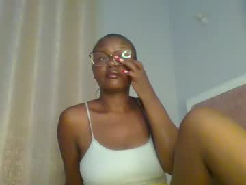 Girlnextdoor386 Chaturbate stream image from December 18, 2024