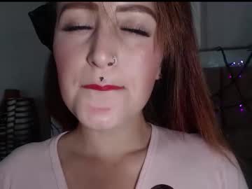 Lunamonte Chaturbate stream image from December 18, 2024