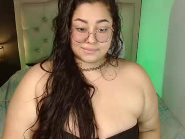 Spelleyes01f Chaturbate stream image from December 18, 2024