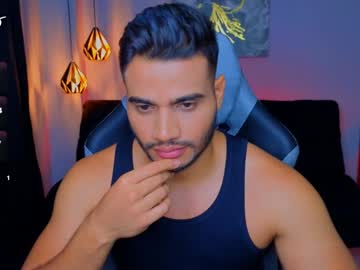 Andresfiit Chaturbate stream image from December 18, 2024