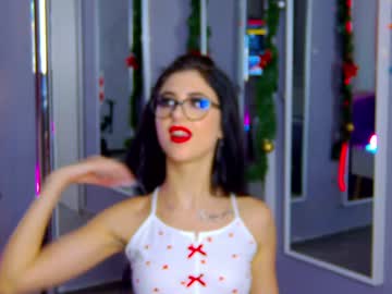 Annekroft Chaturbate stream image from December 18, 2024