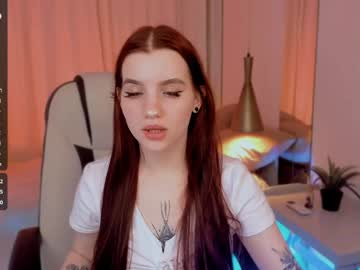 Ayris_West Chaturbate stream image from December 18, 2024