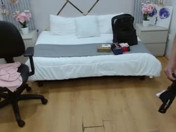 Bom_Bomx Chaturbate stream image from December 18, 2024