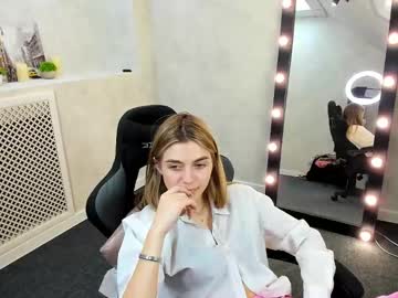 Cherry_Pr1ce Chaturbate stream image from December 18, 2024