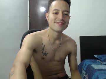 Dimitri_Quiet Chaturbate stream image from December 18, 2024