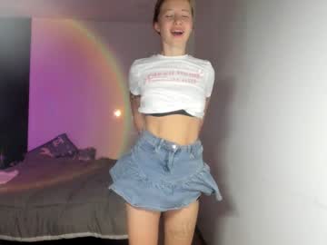 E___Lisa Chaturbate stream image from December 18, 2024