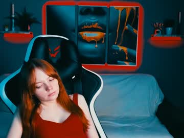 Harleyquinsy Chaturbate stream image from December 18, 2024