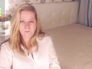 Helenbonham Chaturbate stream image from December 18, 2024