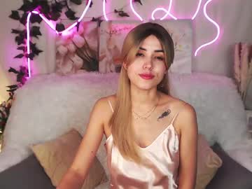 Jesica_Moon_ Chaturbate stream image from December 18, 2024
