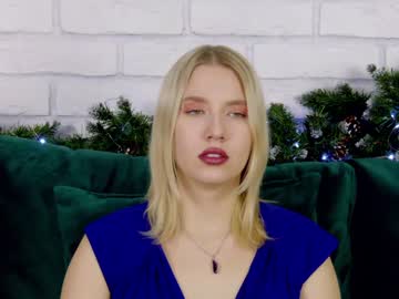Lililinn Chaturbate stream image from December 18, 2024