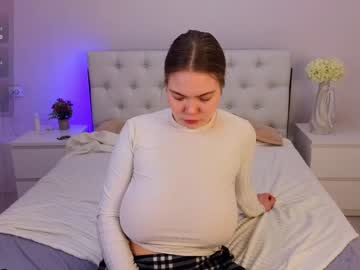 Lizziestewart Chaturbate stream image from December 18, 2024