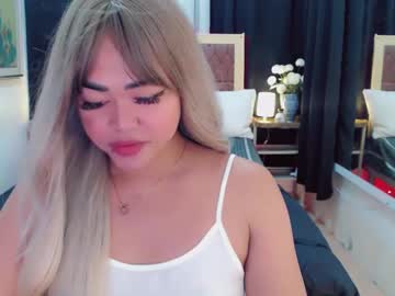 Lustfuloffendertrina Chaturbate stream image from December 18, 2024