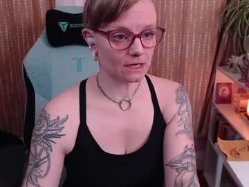 Mintymilf Chaturbate stream image from December 18, 2024