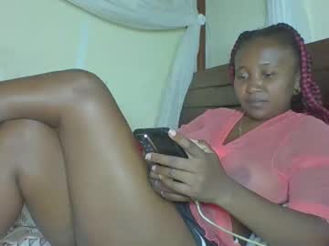 Mylindasweet Chaturbate stream image from December 18, 2024