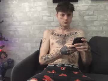 Prettyboyszn Chaturbate stream image from December 18, 2024