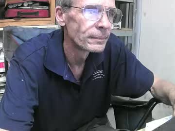 04oldskool Chaturbate stream image from December 18, 2024