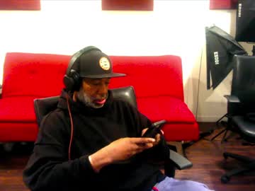 Adick_Ting Chaturbate stream image from December 18, 2024
