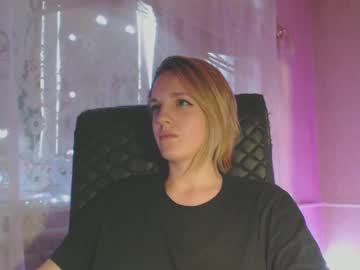 Babymuro4ka Chaturbate stream image from December 18, 2024