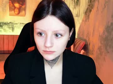 Esterhernandes Chaturbate stream image from December 18, 2024