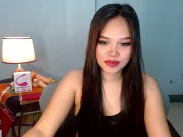 Itsmelou Chaturbate stream image from December 18, 2024