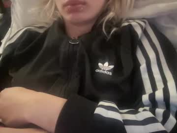 Kinkypinky415 Chaturbate stream image from December 18, 2024