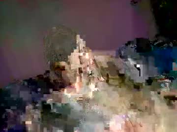 Krisssexi Chaturbate stream image from December 18, 2024