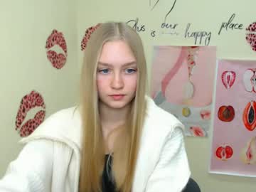 _Mademoiselle_E Chaturbate stream image from December 18, 2024