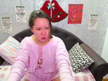 Mira_Karter Chaturbate stream image from December 18, 2024
