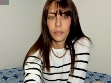 Scarletbrow Chaturbate stream image from December 18, 2024