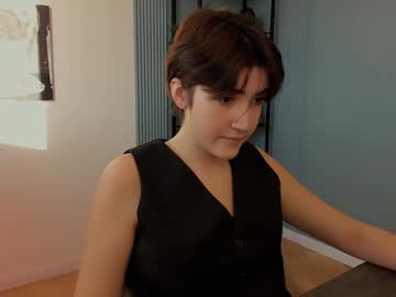 Sherrymayers Chaturbate stream image from December 18, 2024