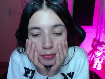 Valeria_Mendozza Chaturbate stream image from December 18, 2024