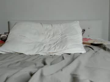 Whitepumaari Chaturbate stream image from December 18, 2024