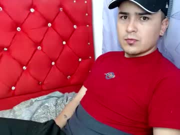 Angels_0001 Chaturbate stream image from December 18, 2024