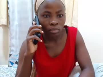 Bilia_Ebony Chaturbate stream image from December 18, 2024