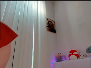 Debbiewood Chaturbate stream image from December 18, 2024