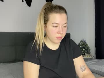 Ember_Bunny Chaturbate stream image from December 18, 2024