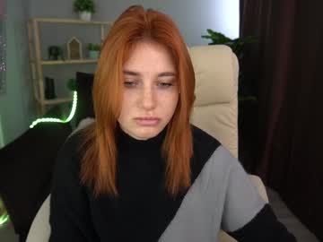 Emilyfoxxi Chaturbate stream image from December 18, 2024