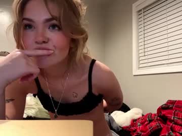 Madeline_Fine Chaturbate stream image from December 18, 2024