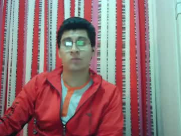 Oomaurooo Chaturbate stream image from December 18, 2024