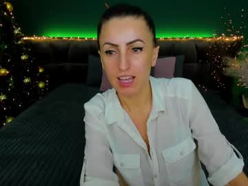 Rebecca_Diamonds Chaturbate stream image from December 18, 2024