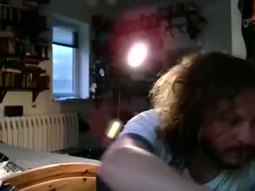 Sunr1sa Chaturbate stream image from December 18, 2024
