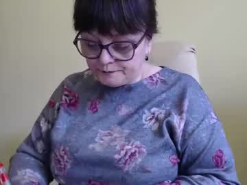 Carolinedream_ Chaturbate stream image from December 18, 2024